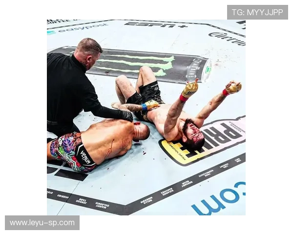 UFC选手怒吼：我要冠军——战斗的呐喊，胜利的誓言